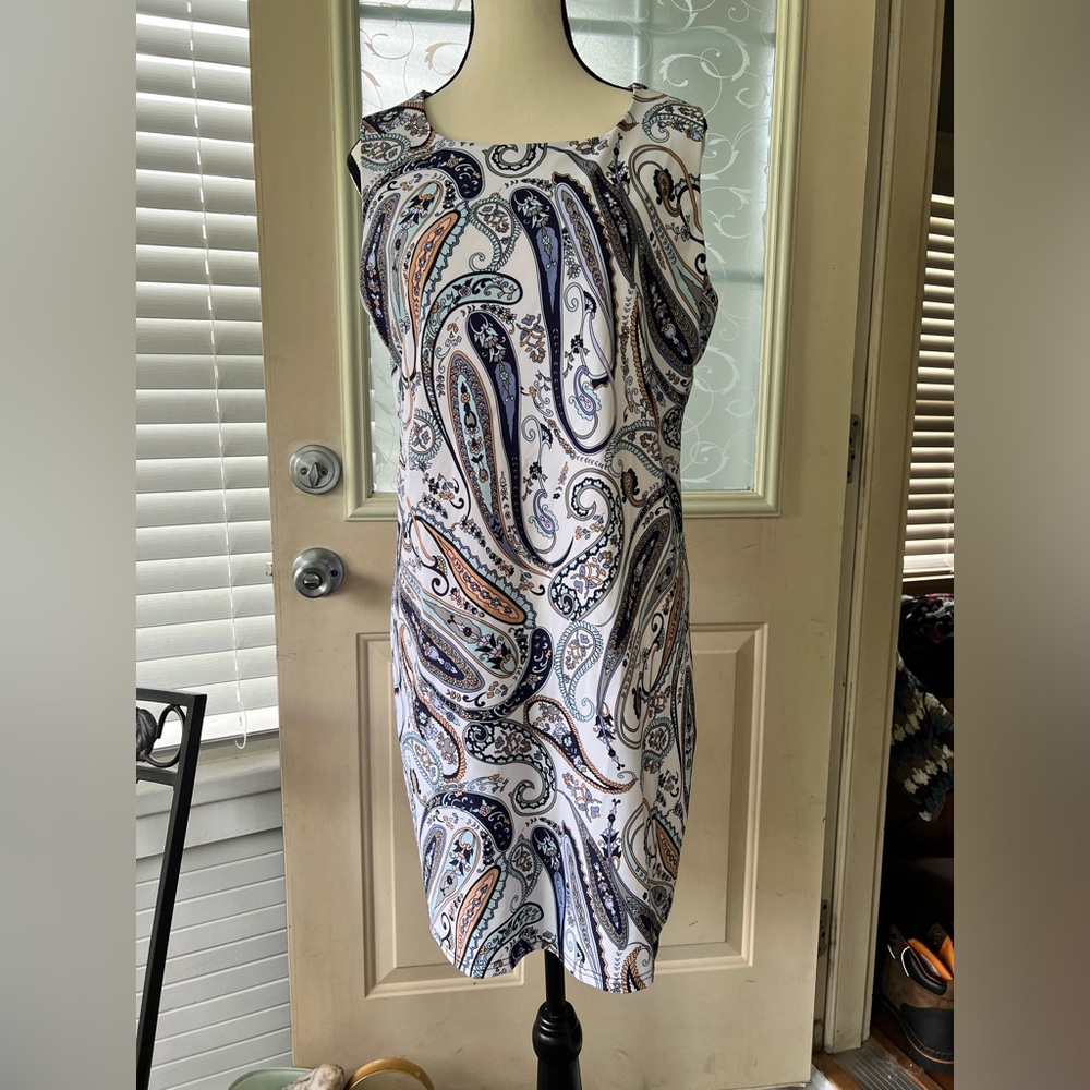 Aryeh paisley mini shift dress suze L. Sleeveless, pullover, nylon spandex